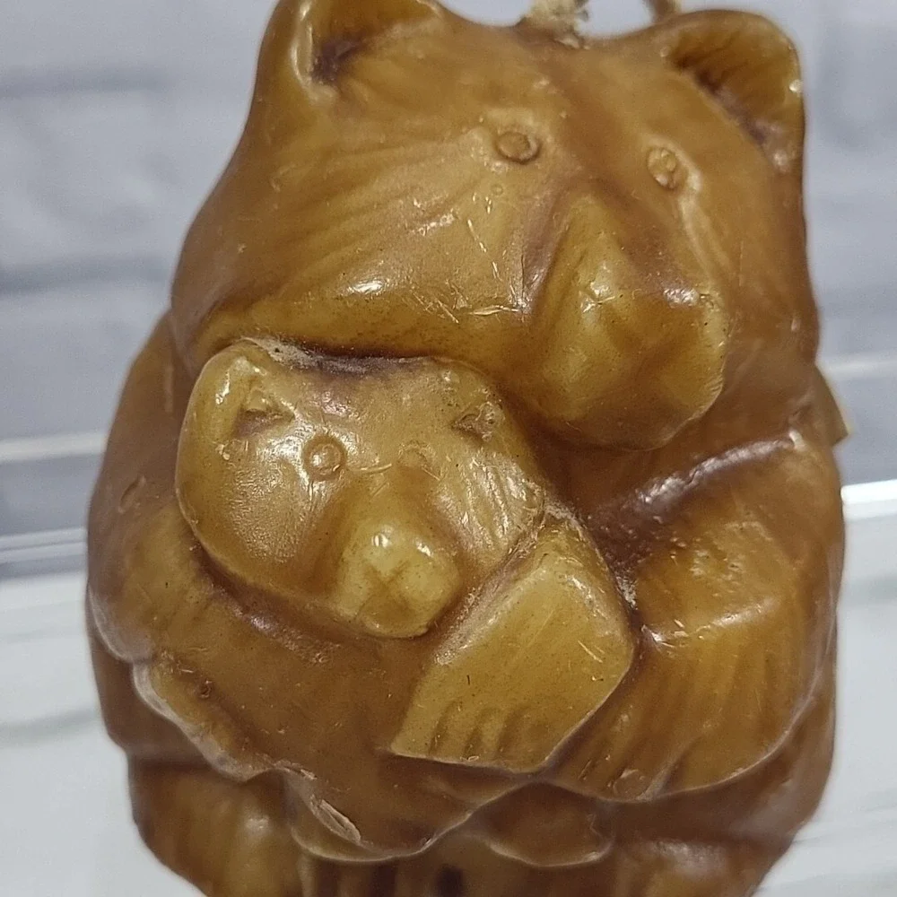 Vintage Alaska Candle Co Grizzly‎ Bear With Cub Hand-Carved Unlit Tag NOS